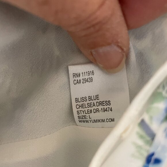 Yumi Kim Chelsea dress in the Bliss Blue floral print Size Large, Lined - Picture 5 of 8